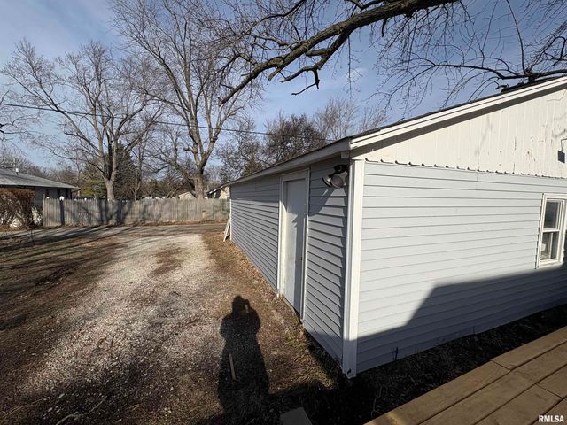 705 E MARIETTA Avenue, Peoria Heights, IL 61616