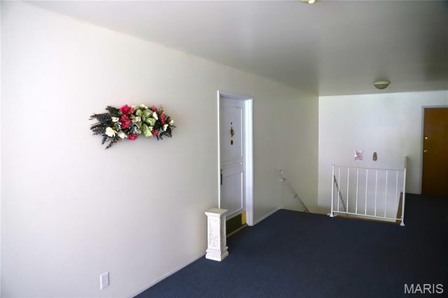 1700 Ramada Boulevard F, Collinsville, IL 62234