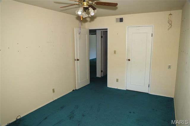 1700 Ramada Boulevard F, Collinsville, IL 62234