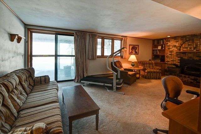 5498 Windridge Road, Oregon, WI 53575