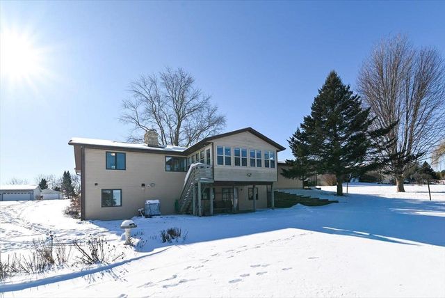 5498 Windridge Road, Oregon, WI 53575