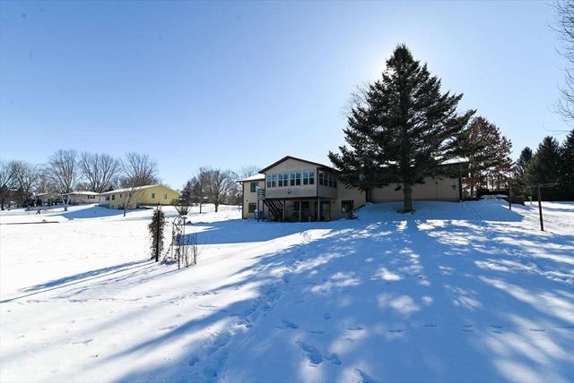 5498 Windridge Road, Oregon, WI 53575