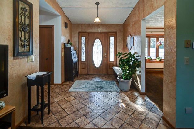 5498 Windridge Road, Oregon, WI 53575