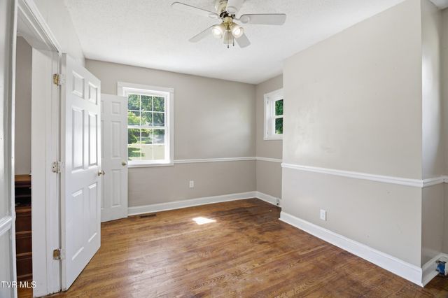 1721 Ridgeway Drive, Kingsport, TN 37664