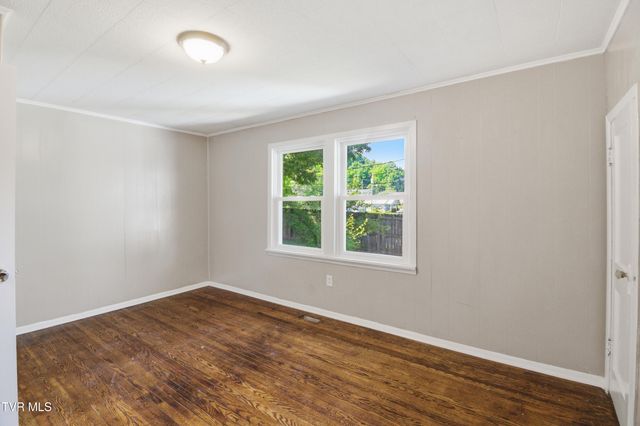 1721 Ridgeway Drive, Kingsport, TN 37664