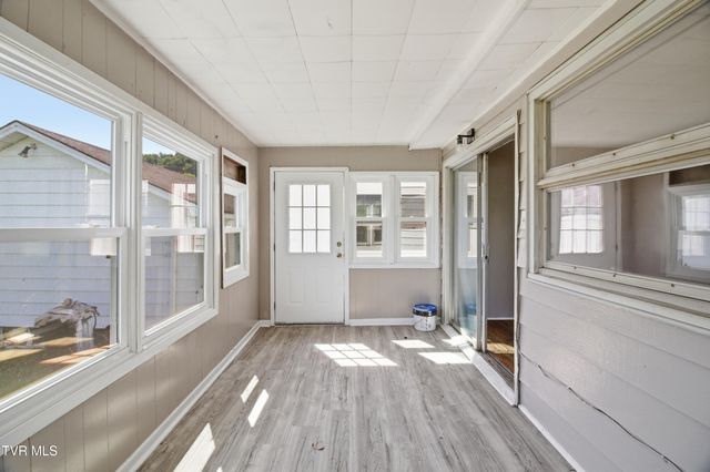 1721 Ridgeway Drive, Kingsport, TN 37664