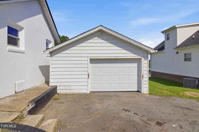 1721 Ridgeway Drive, Kingsport, TN 37664