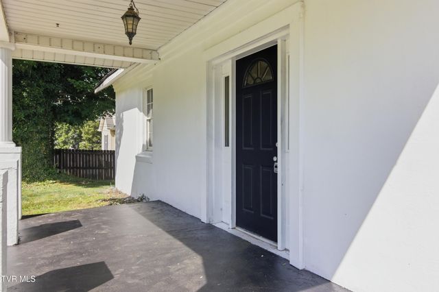 1721 Ridgeway Drive, Kingsport, TN 37664