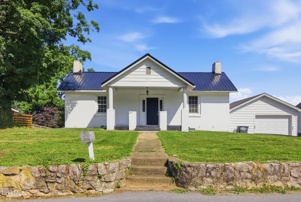 1721 Ridgeway Drive, Kingsport, TN 37664
