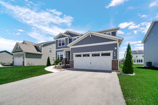 2080 Bent Grass Way, Bolingbrook, IL 60490