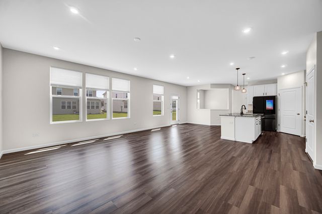2080 Bent Grass Way, Bolingbrook, IL 60490