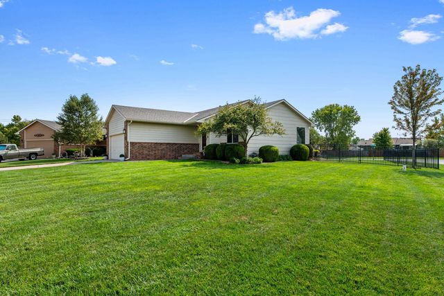 1902 N Nickelton Ct., Wichita, KS 67235