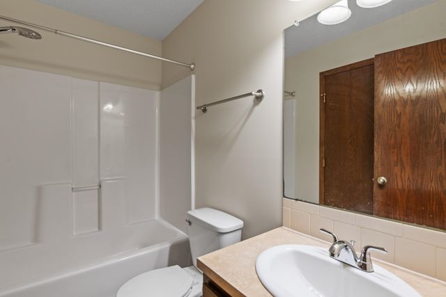 1902 N Nickelton Ct., Wichita, KS 67235