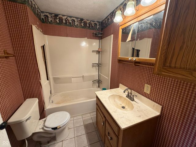 610 W 3rd Street, Rushville, IN 46173