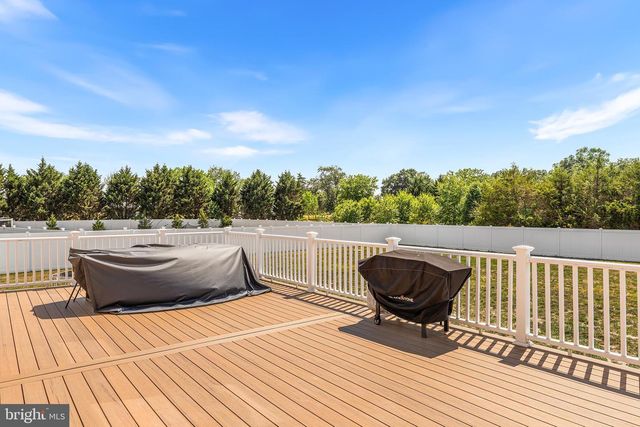 64 CARMEAN DR, Greenwood, DE 19950