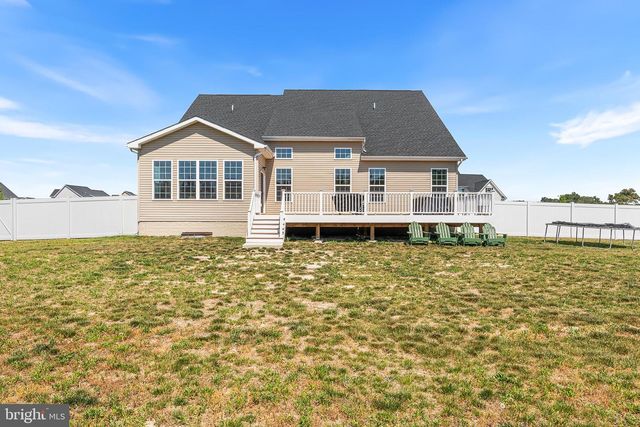64 CARMEAN DR, Greenwood, DE 19950
