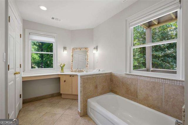 200 Glenlake Commons Drive, Decatur, GA 30030