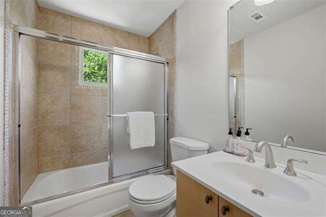 200 Glenlake Commons Drive, Decatur, GA 30030