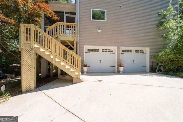 200 Glenlake Commons Drive, Decatur, GA 30030