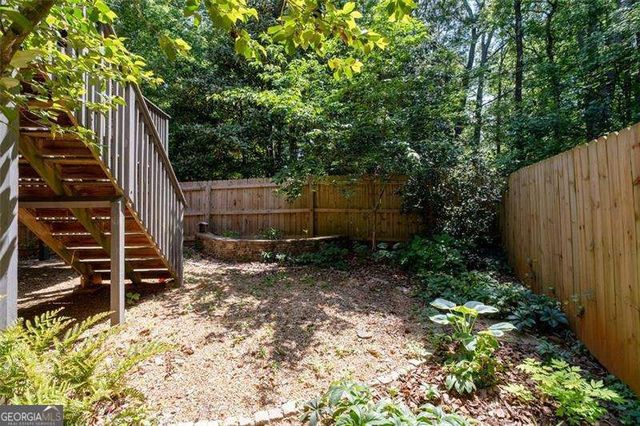 200 Glenlake Commons Drive, Decatur, GA 30030