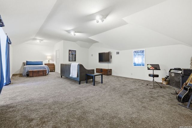 27118 Rockwall Pkwy, New Braunfels, TX 78132