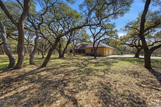 27118 Rockwall Pkwy, New Braunfels, TX 78132