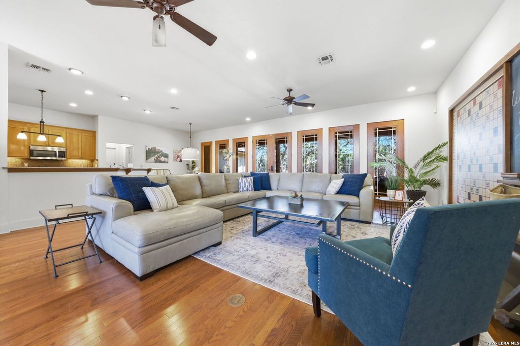 27118 Rockwall Pkwy, New Braunfels, TX 78132