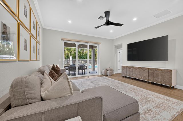 7050 Limestone Cay Road, Limestone Creek, Jupiter, FL 33458