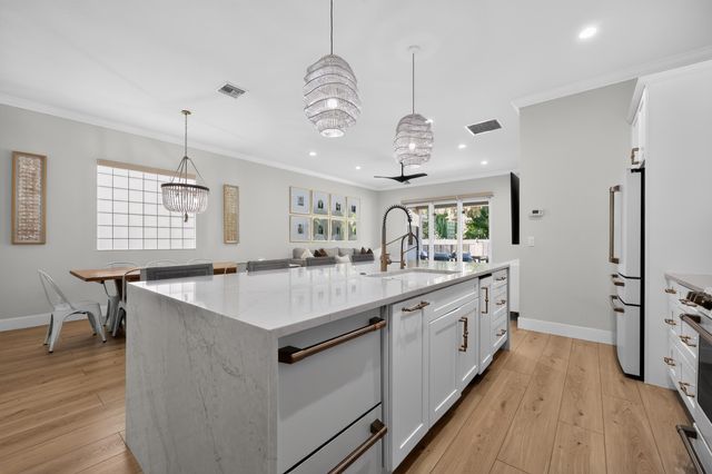 7050 Limestone Cay Road, Limestone Creek, Jupiter, FL 33458