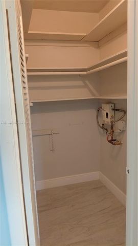 5480 NW 11th St 306, Plantation, FL 33313