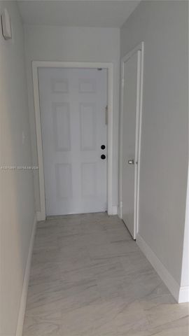 5480 NW 11th St 306, Plantation, FL 33313