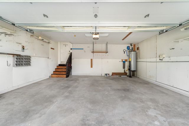 616 Woodland Hills Dr, La Vergne, TN 37086
