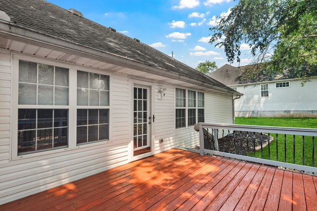 616 Woodland Hills Dr, La Vergne, TN 37086