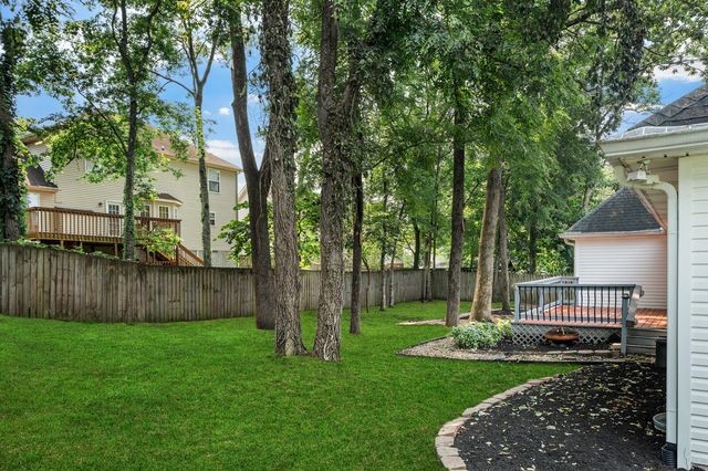 616 Woodland Hills Dr, La Vergne, TN 37086