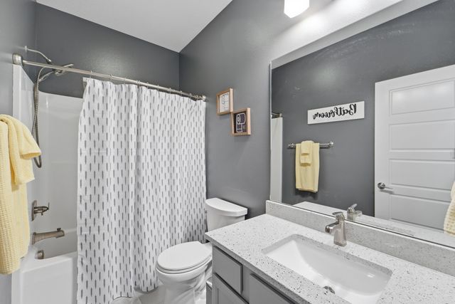 1908 NW Prairie Creek Drive, Grimes, IA 50111
