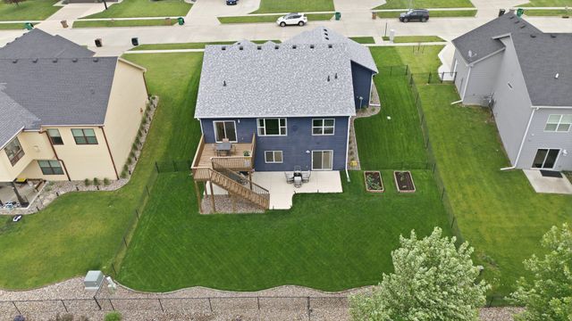 1908 NW Prairie Creek Drive, Grimes, IA 50111