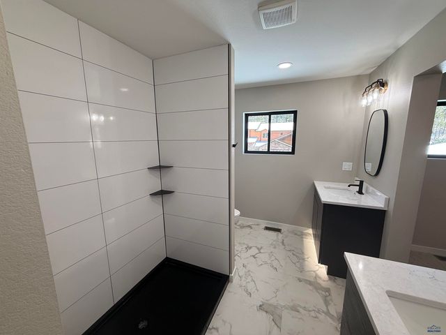 24225 GRANITE POINT CT, Keystone, SD 57751