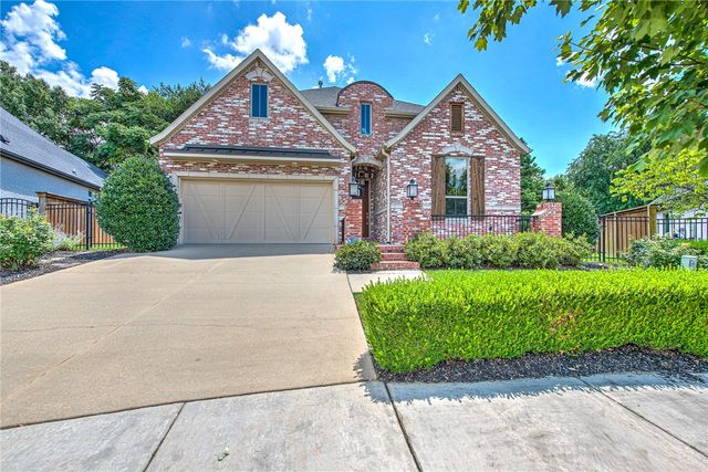 1716 Rutherford Avenue, Fayetteville, AR 72703