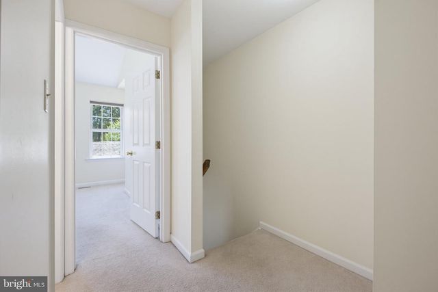 15 DEEP HOLLOW LN, Lancaster, PA 17603