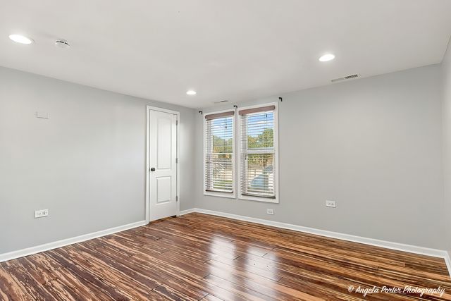 407 4th Street, Waukegan, IL 60085