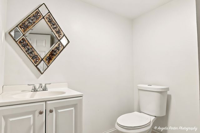 407 4th Street, Waukegan, IL 60085