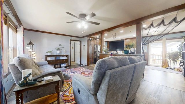 612 Bureau Court, Mahomet, IL 61853