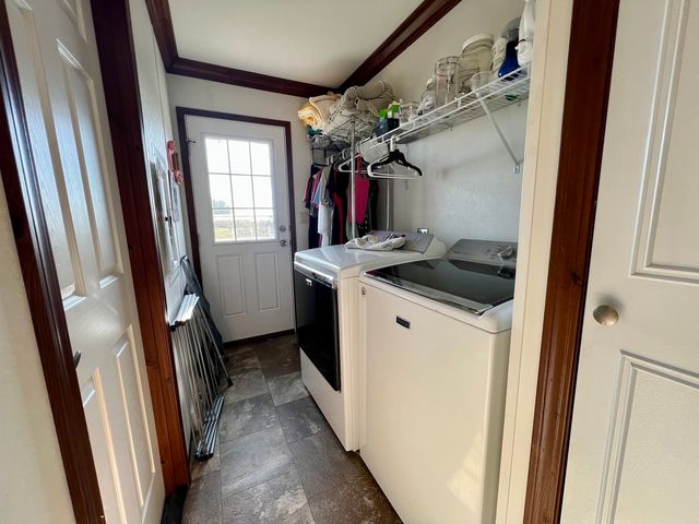 612 Bureau Court, Mahomet, IL 61853