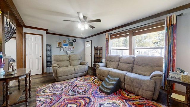 612 Bureau Court, Mahomet, IL 61853