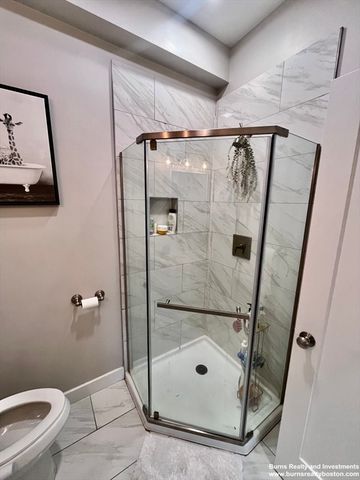 599 East Broadway 2, Boston, MA 02127