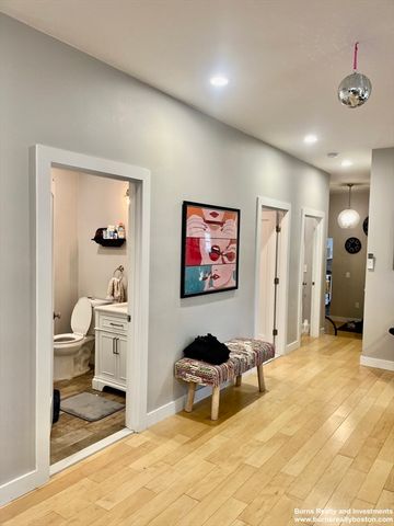 599 East Broadway 2, Boston, MA 02127