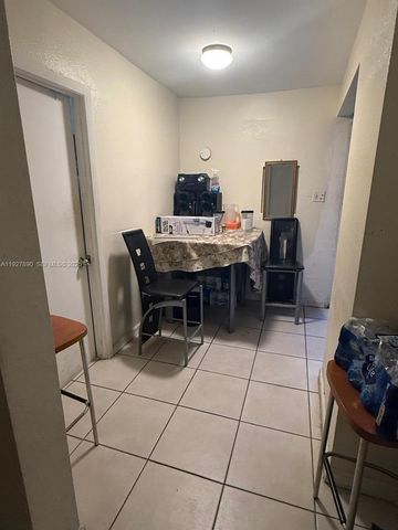 3090 NW 33rd St, Miami, FL 33142