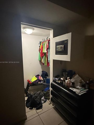 3090 NW 33rd St, Miami, FL 33142