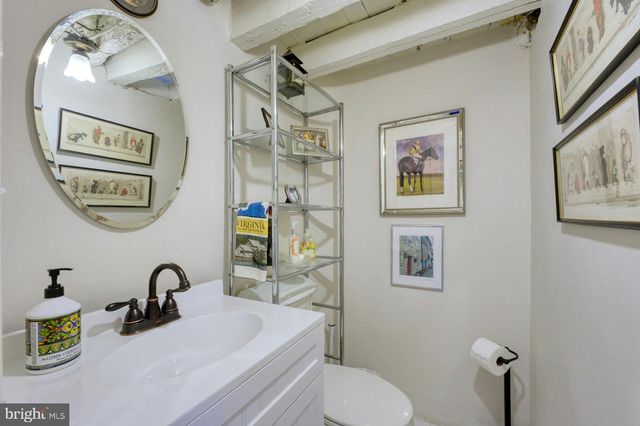 40162 MAIN ST, Waterford, VA 20197