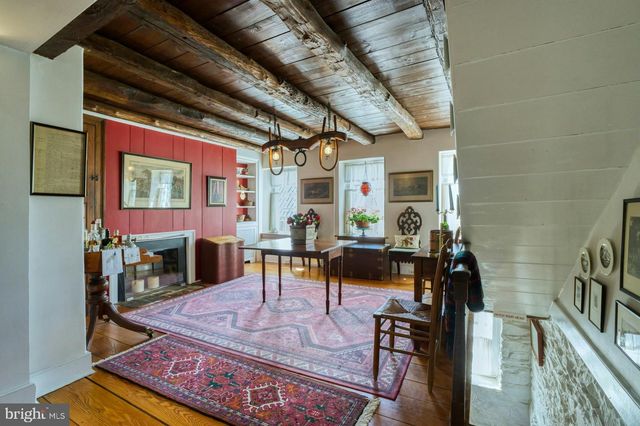 40162 MAIN ST, Waterford, VA 20197